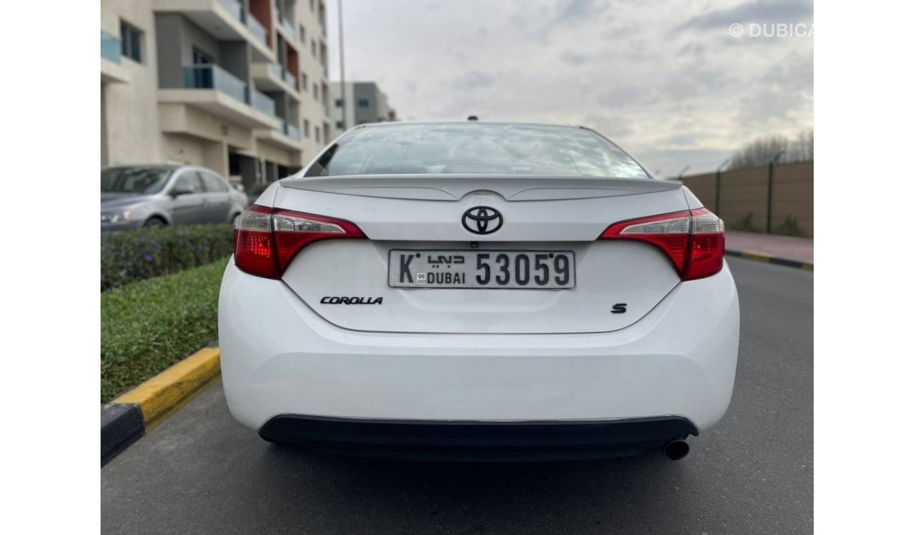 تويوتا كورولا 2014 Toyota Corolla S Class Sports Full Option - 1.8L V4 - UAE PASS