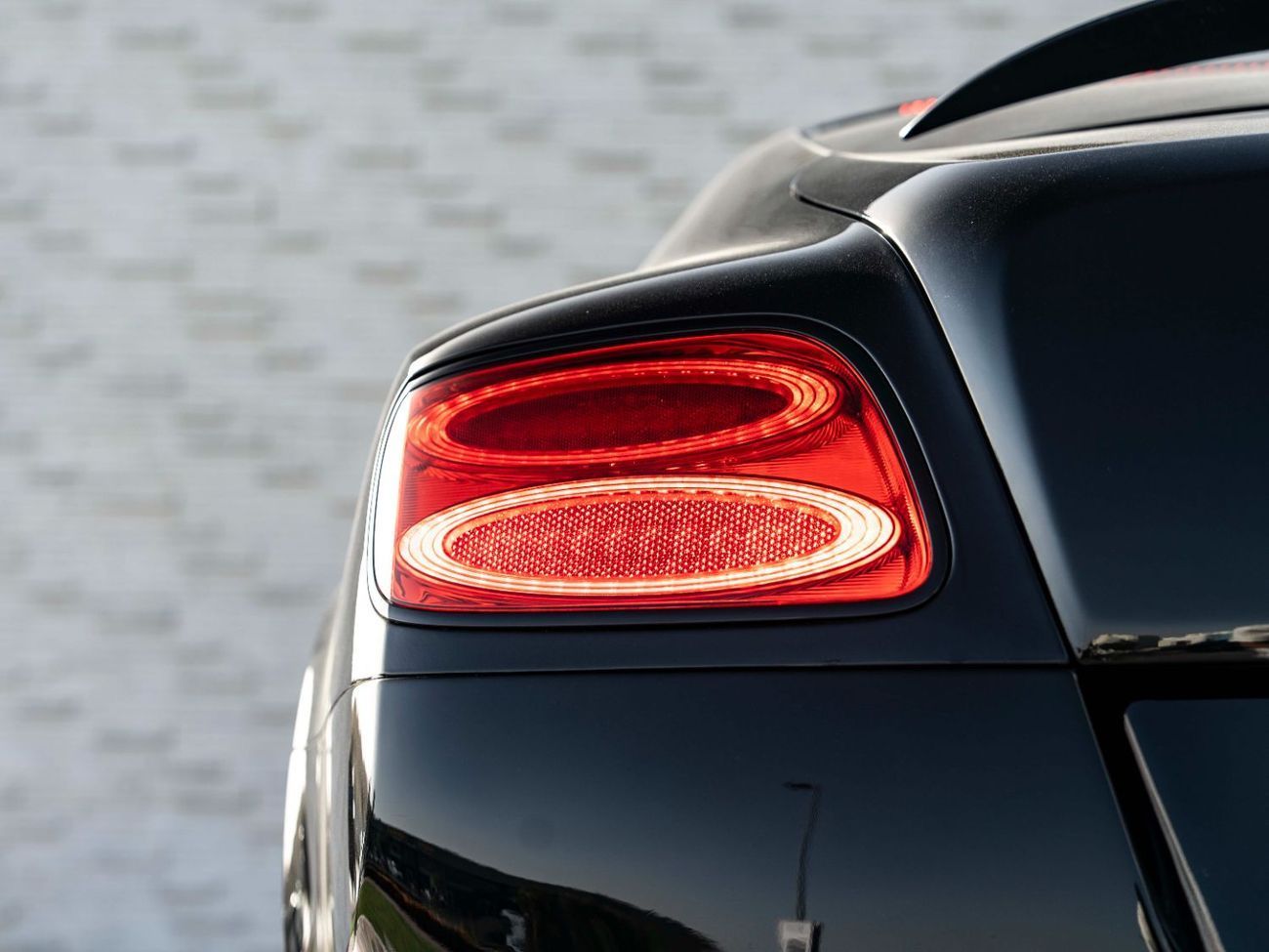 بنتلي كونتيننتال جي تي V8 S Coupe