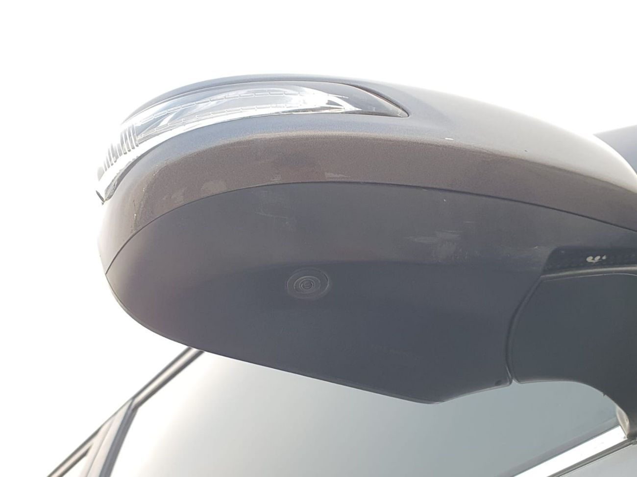 تويوتا لاند كروزر DIESEL SAHARA 4.5 LITER ,2019 MODEL ,GREY COLOR ,RIGHT HAND DRIVE