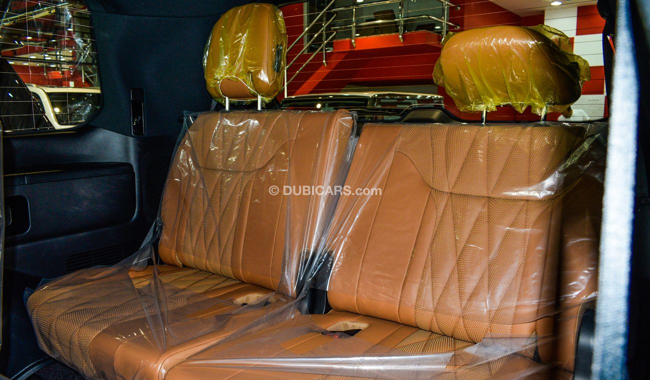 Lexus LX 570 Black Edition S