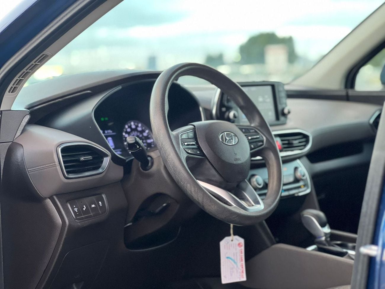 Hyundai Santa Fe STD (NON GCC) 2019 Hyndai Santafe Fe 2.4L V4 FWD - Rear Camera & Sensor