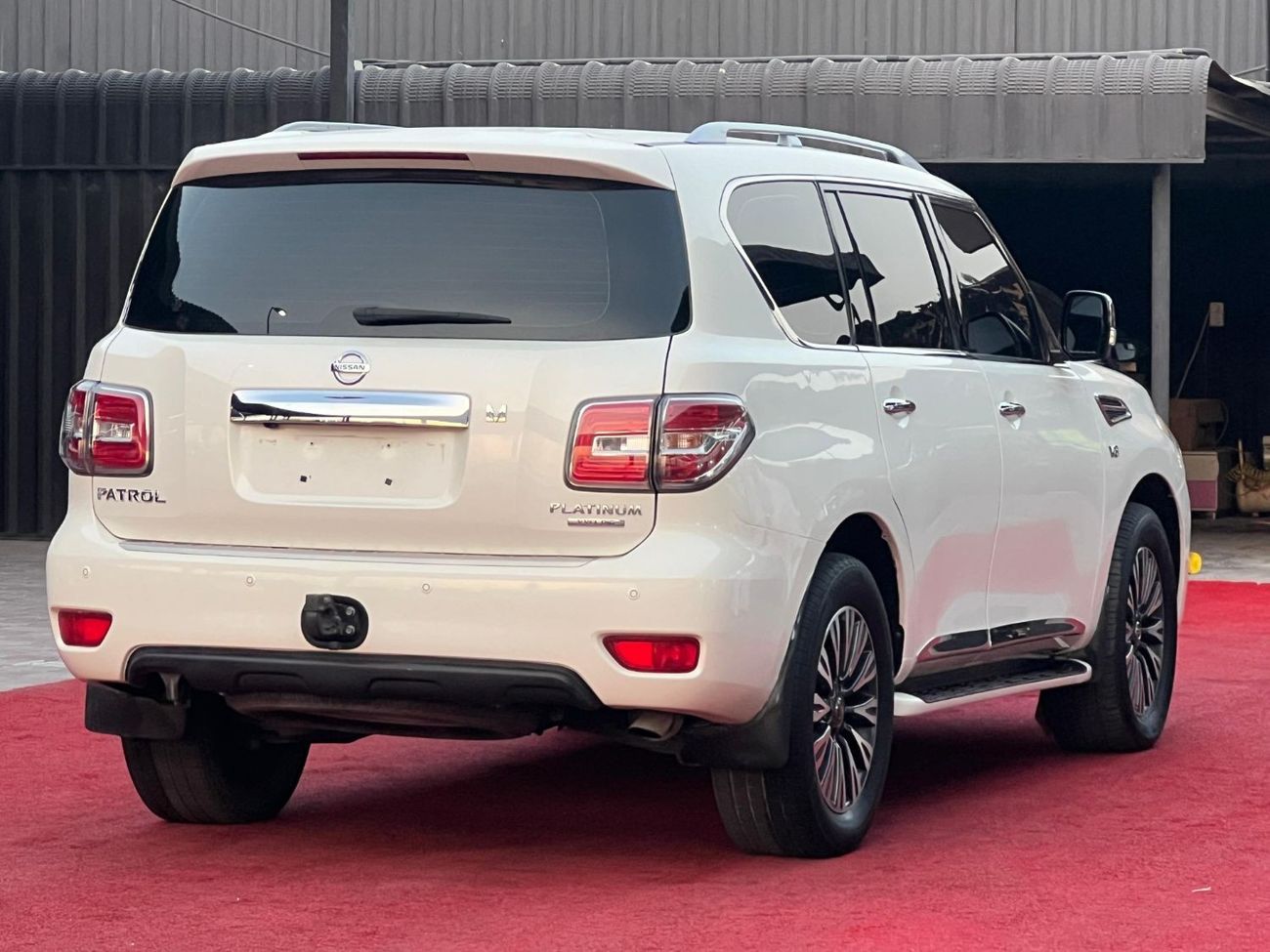 نيسان باترول LE T1