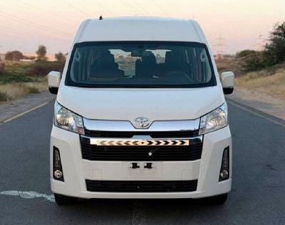Toyota Hiace 2021Model 2.8 Diesel engine Colour White Transmission Automatic Interior.Begie leather seats 9+seate