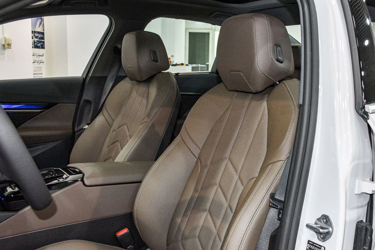 BMW 530i 530i Sedan Pure