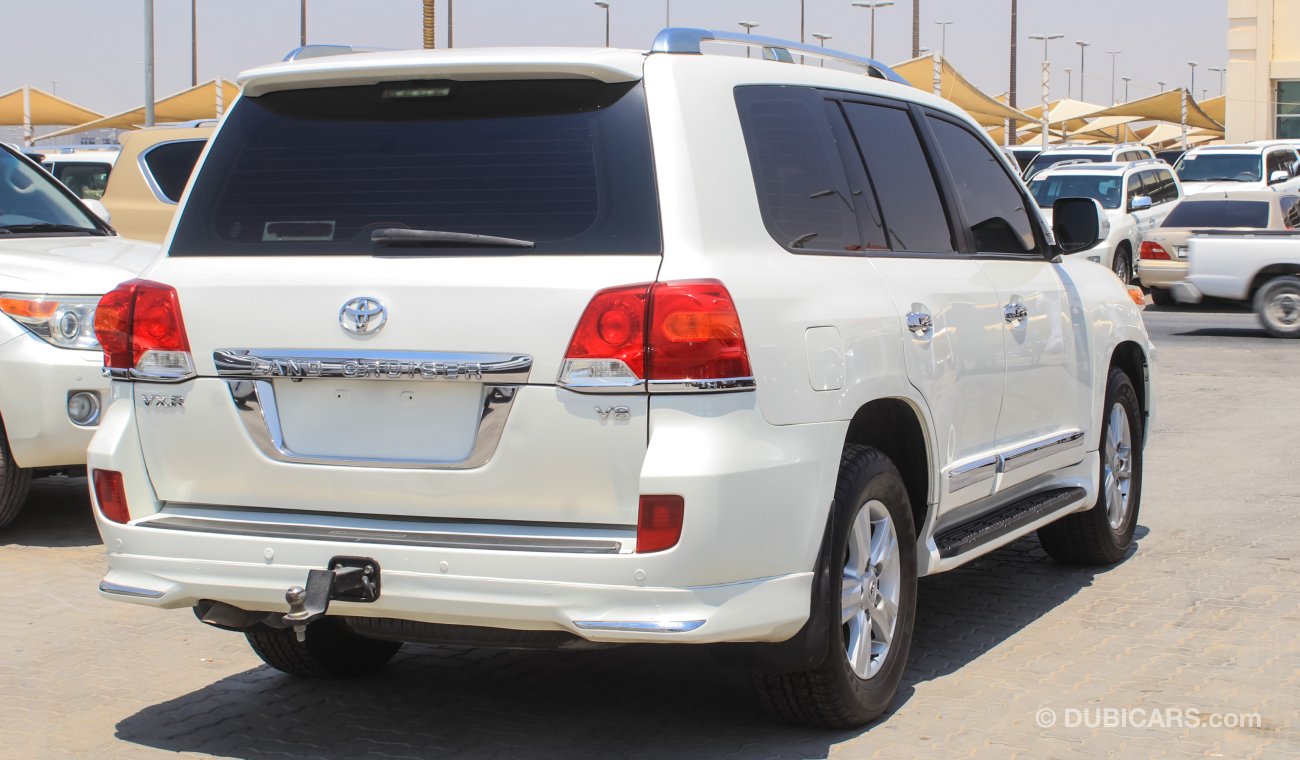 Toyota Land Cruiser VXR V8