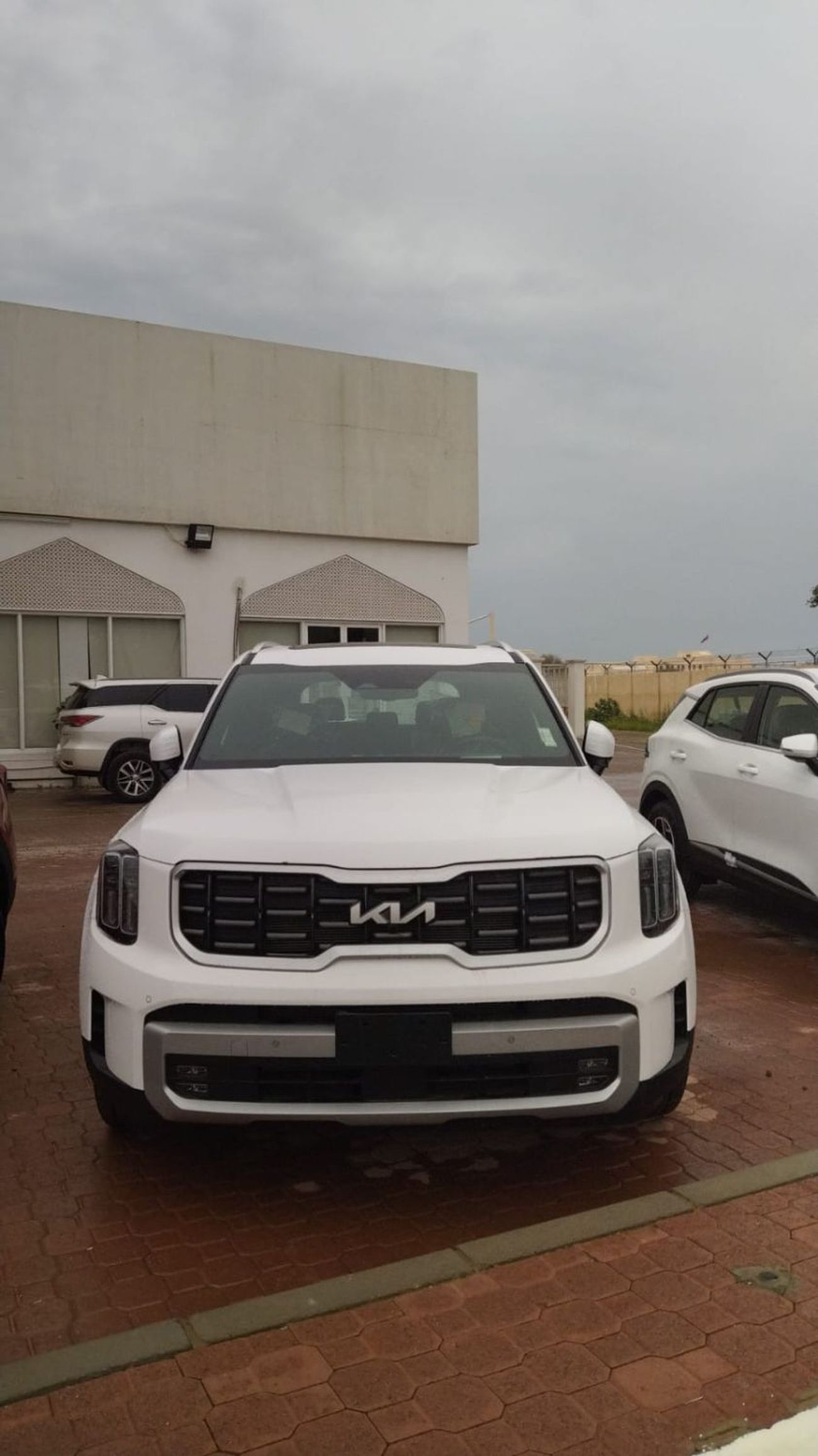 Kia Telluride GX 3.8Lfull option