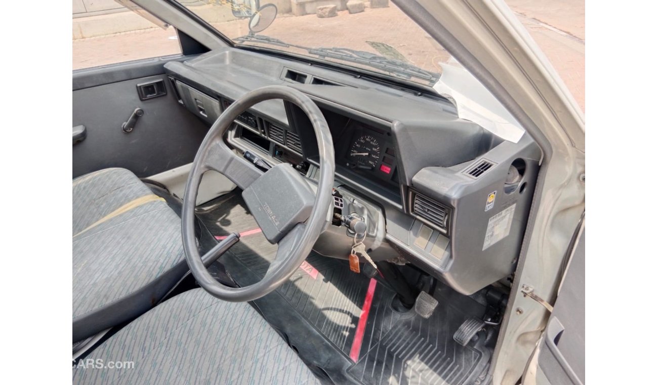 تويوتا تاوناس TOYOTA TOWNACE PICK UP RIGHT HAND DRIVE (PM1605)