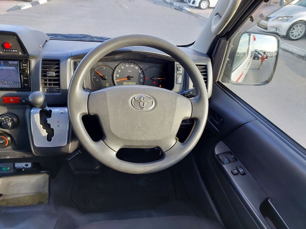 Toyota Hiace TOYOTA HIACE VAN RIGHT HAND DRIVE(PM14734)