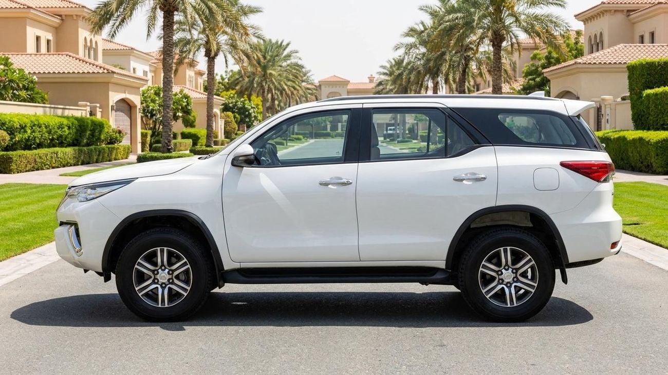 Toyota Fortuner EXR — фото 5
