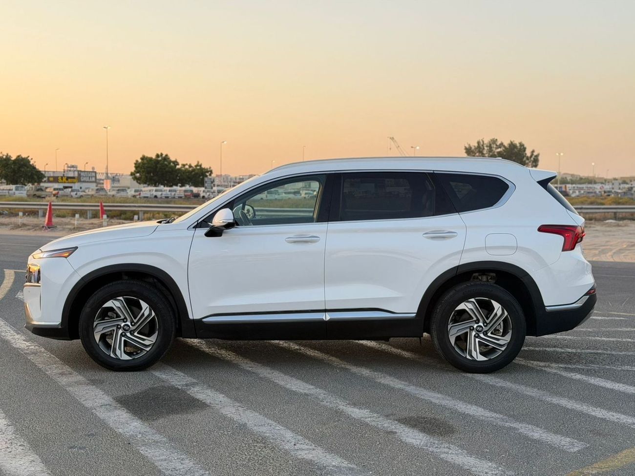 Hyundai Santa Fe SMART 2022 Hyundai Santa fe Limited 2.5L Turbo Full Option Panoramic View - Sensor & Radar With 360* CAM -