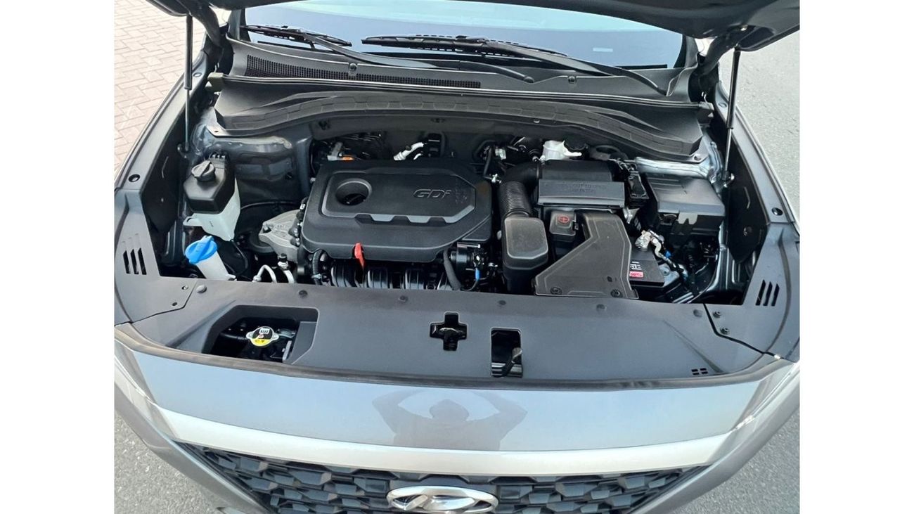 هيونداي سانتا في 2019 HYUNDAI SANTAFE SE -2.4L - V4 -  REAR CAMERA -  PW - LEATHER SEATS - 53000 mileage- VERY CLEAN