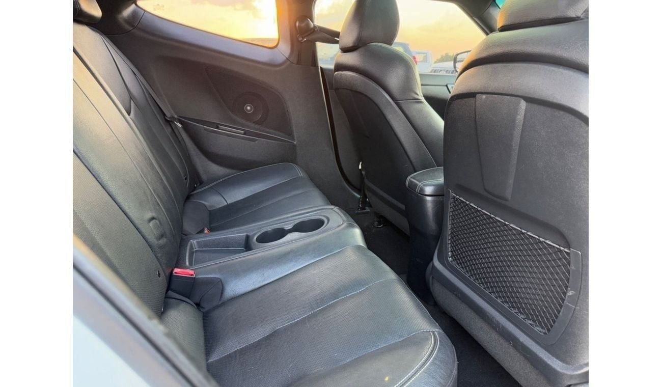 هيونداي فيلوستر Turbo 1.6L Full Option Panoramic Push Start Leader Seat