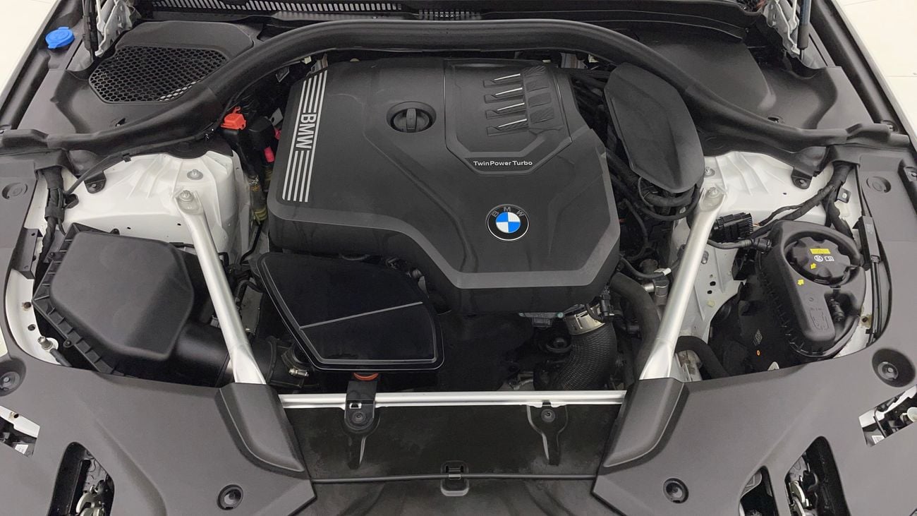 بي أم دبليو 520i JOY EDITION 2 | بدون دفعة مقدمة | اختبار القيادة في المنزل