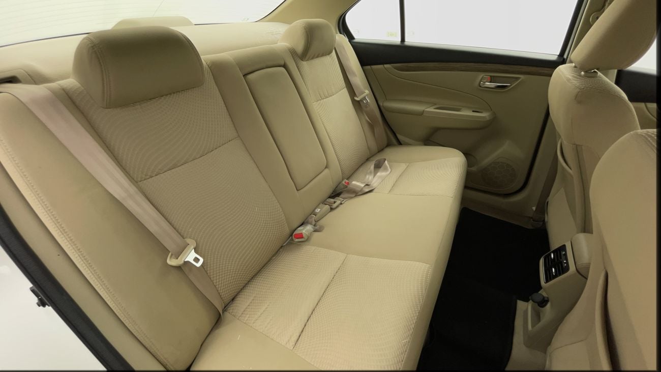 سوزوكي سياز GL 1.5 | بدون دفعة مقدمة | اختبار القيادة في المنزل