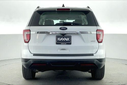 فورد إكسبلورر XLT (Cloth) | National Day Celebration | شامل الضمان | 0 ﺪﻔﻋﺓ ﺃﻮﻟﻯ