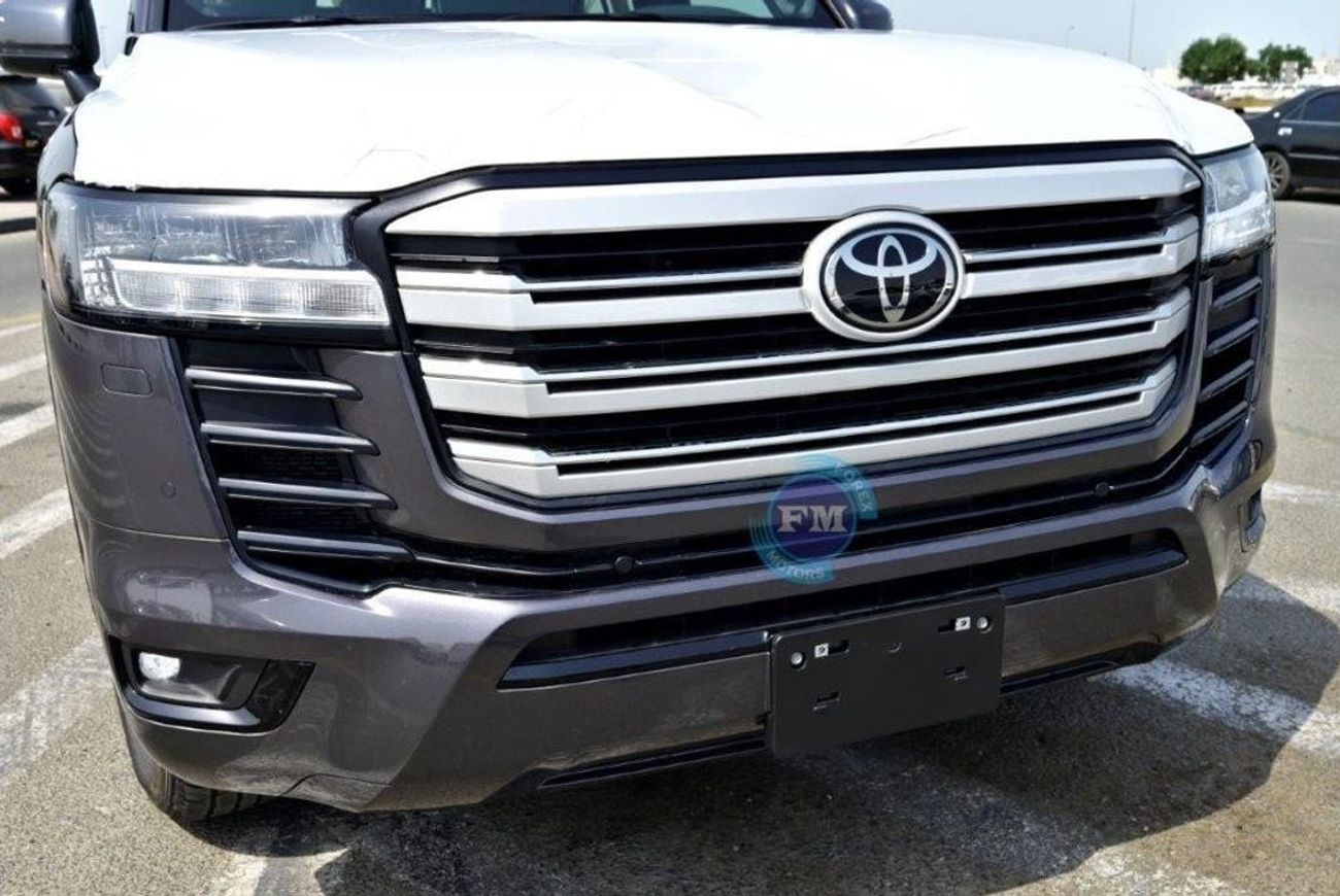 تويوتا لاند كروزر 300 GXR 3.3L Diesel 7 Seat Automatic