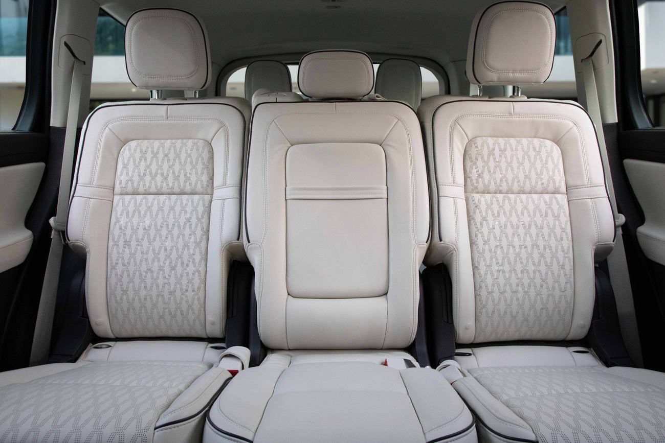 Lincoln Aviator Aviator Presidential | 4,505 P.M | 0% Downpayment | WARRANTY 2029!