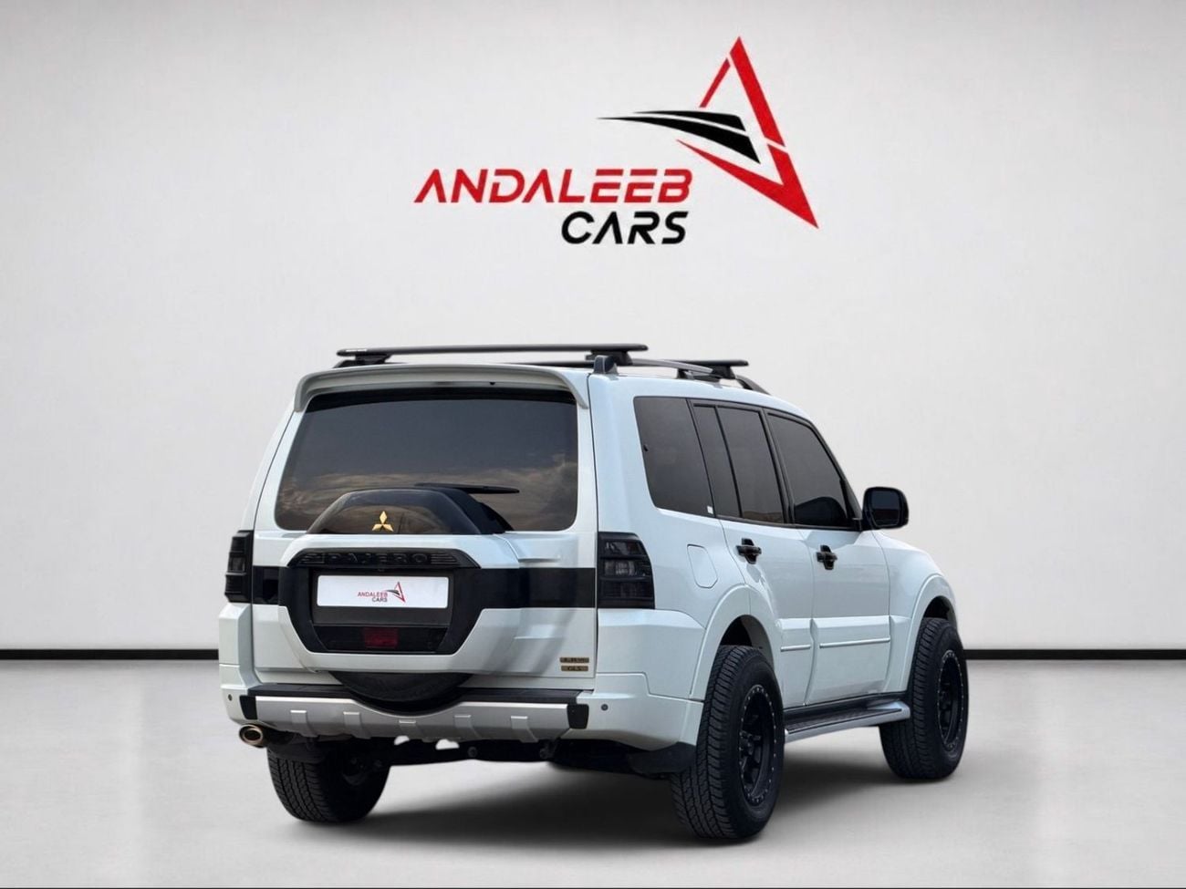 Mitsubishi Pajero GLS H/L PLATINUM 7-SEATER | MITSUBISHI PAJERO GLS | 3.8L V6 4WD | 2019 | GCC SPECS