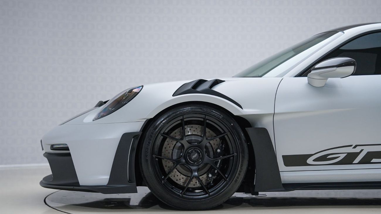 Porsche 911 RS Weissach - Warranty until June 2025 - Approved Prepared Vehicle