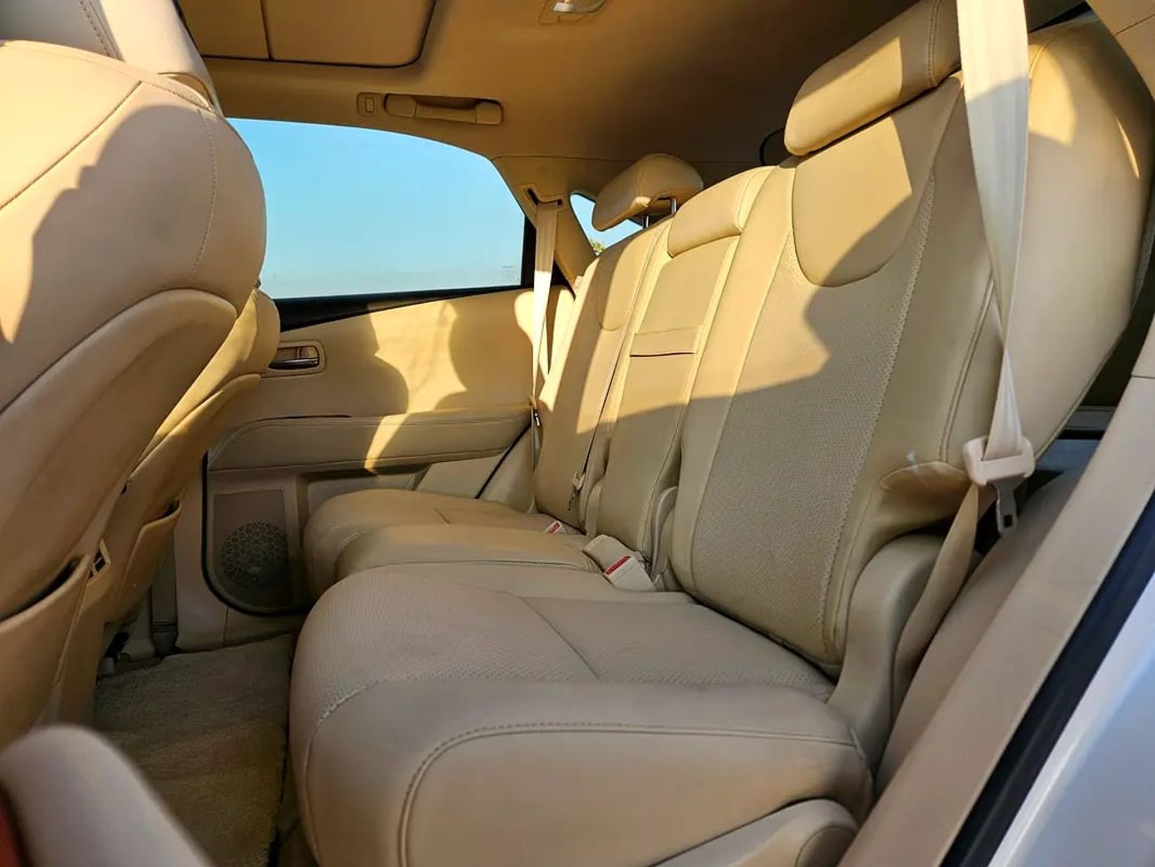 لكزس RX 350 RX GCC Premium Full Option Top With Panoramic Roof Immaculate Condition Inside Out