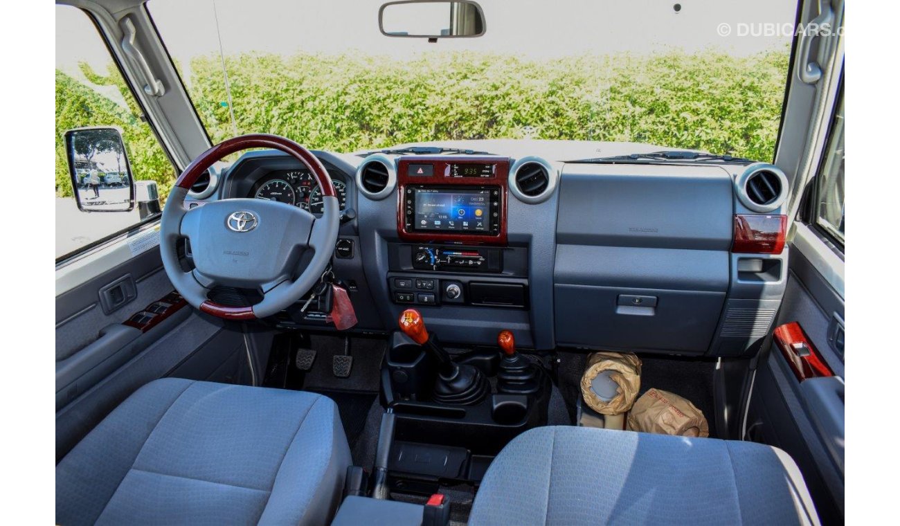 Toyota Land Cruiser Hard Top LX LIMITED V8 4.5L TURBO DIESEL 4WD 5 SEAT MANUAL TRANSMISION