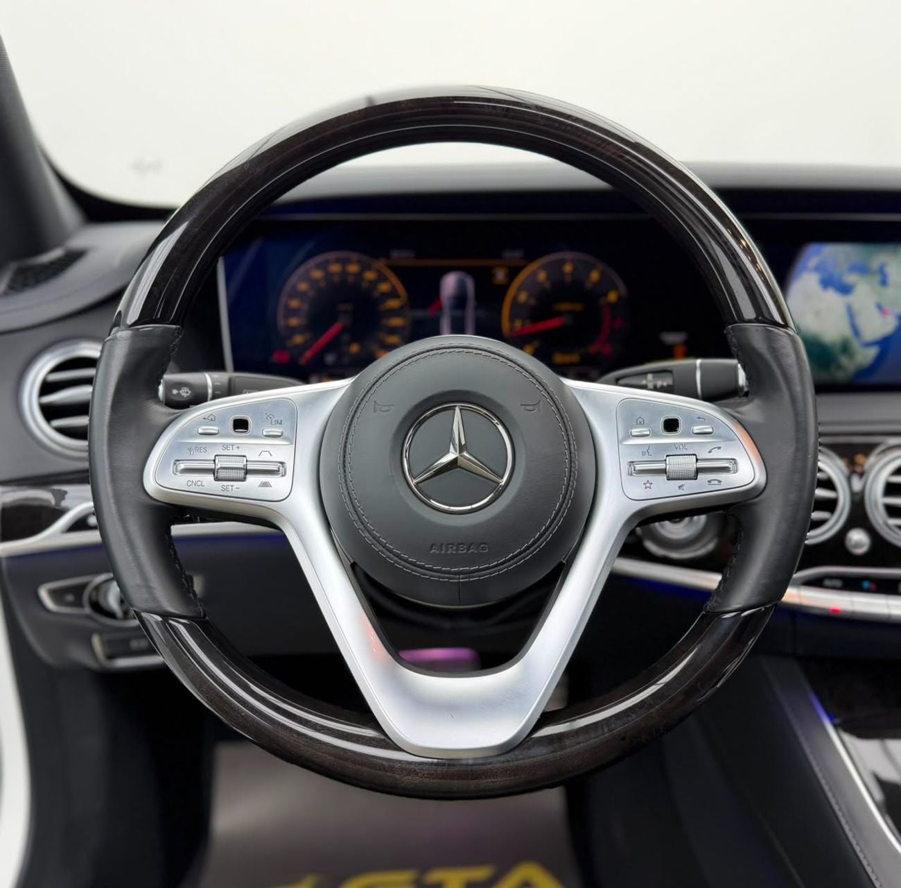 Mercedes Benz S560 STD