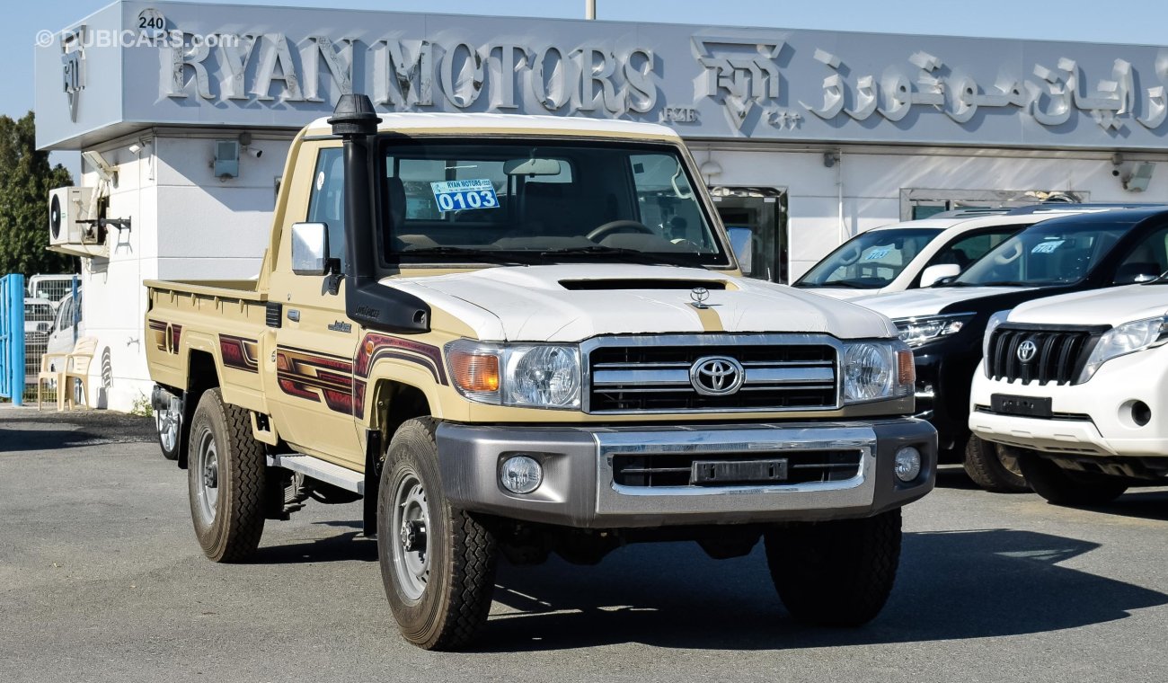 Toyota Land Cruiser Pick Up SINGLE CABIN MANUAL 4WD