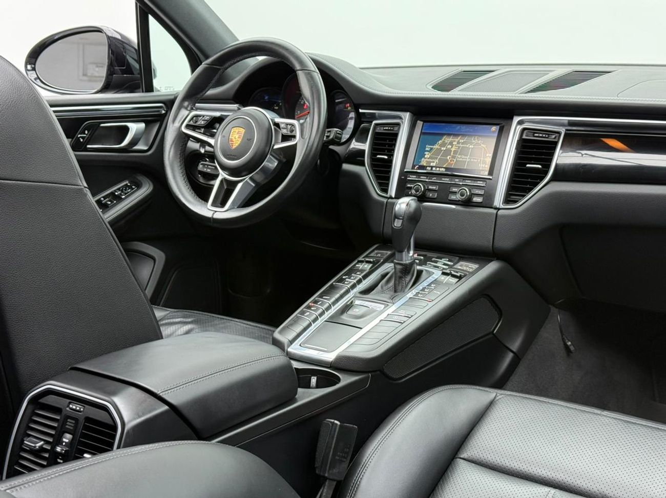 Porsche Macan S 3.0L (340 HP) 2015 Porsche Macan S, Full Porsche Service History, Fully Loaded, Excellent Conditio