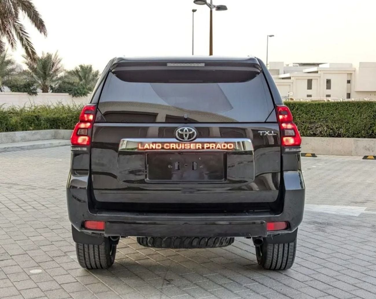 تويوتا برادو Toyota prado 2011model Facelifte 2023 2.7 v4 petrol Engine Colour Black Transmission Automatic Inter