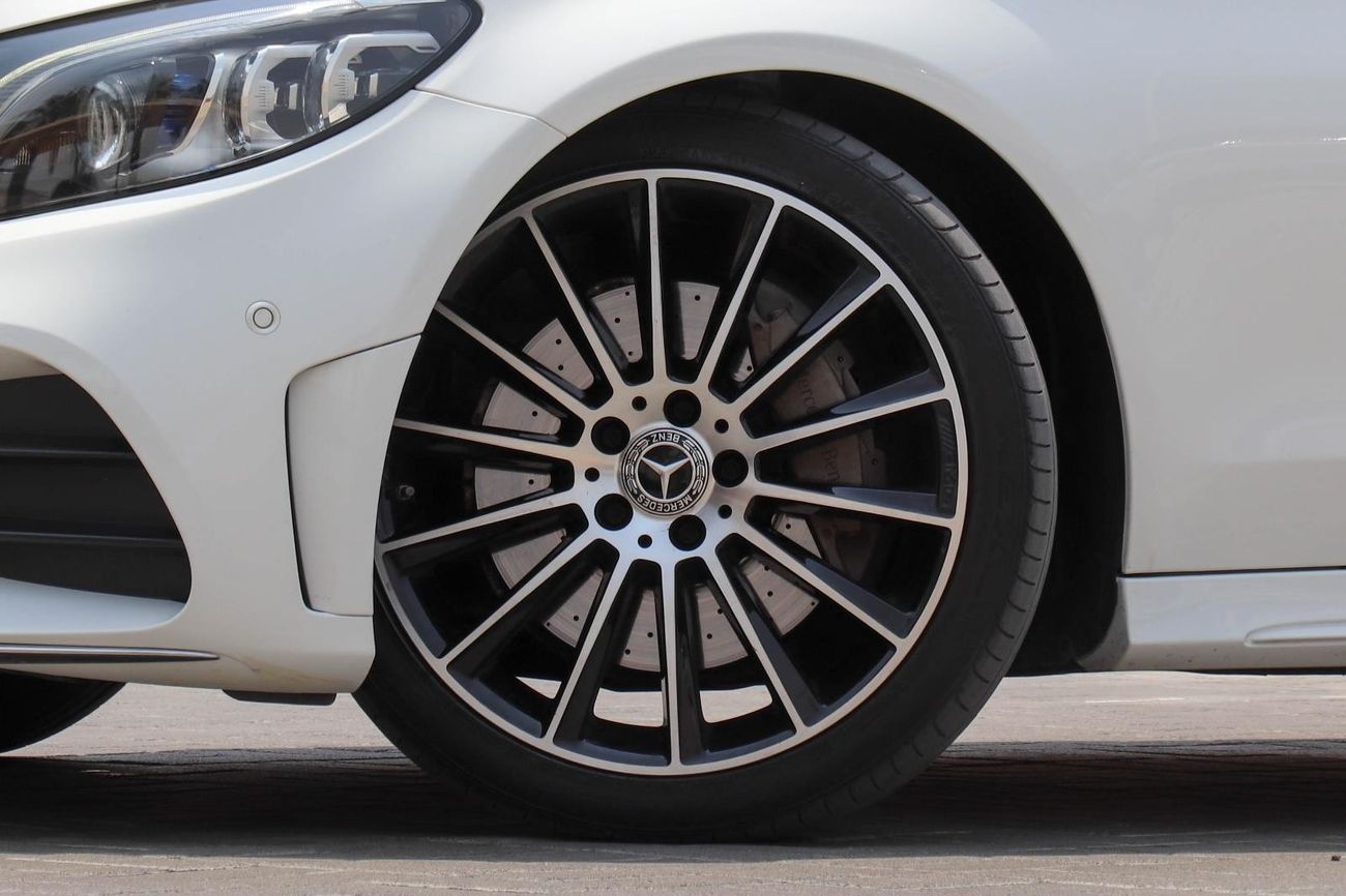 Mercedes-Benz C 300 C205