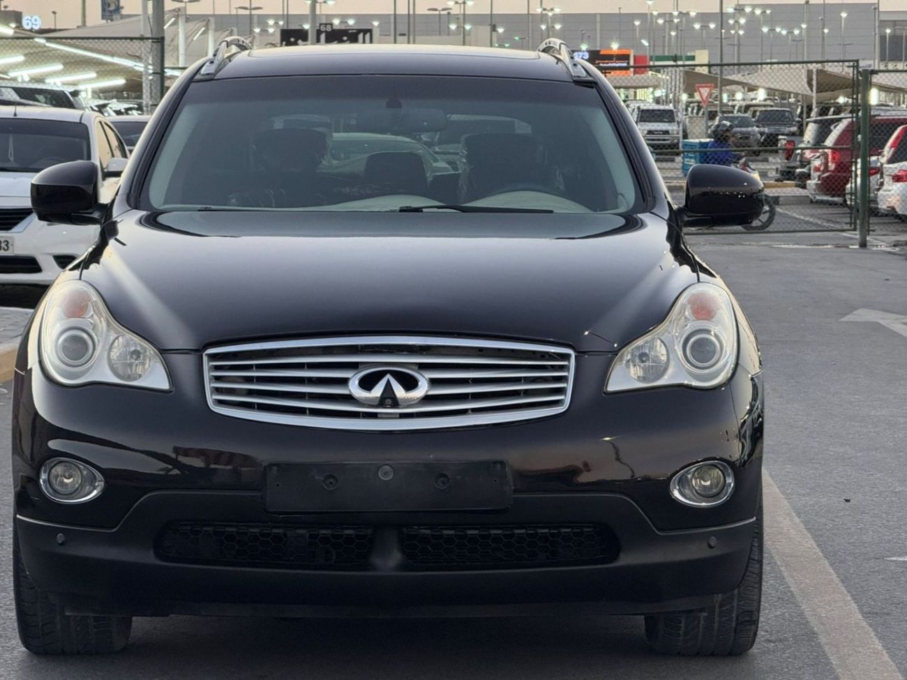 Infiniti EX35 In excellent condition and requires no expense