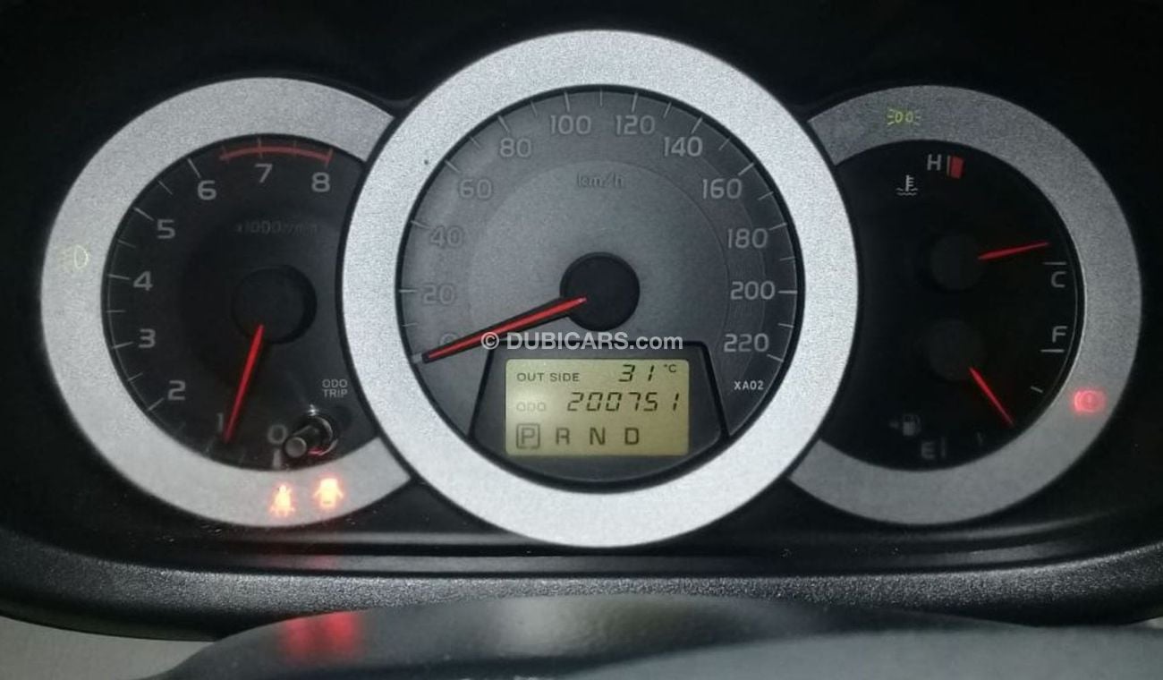 Toyota RAV4 AMAZING Toyota Rav4 4WD 2008 Model!! in Silver Color! GCC Specs