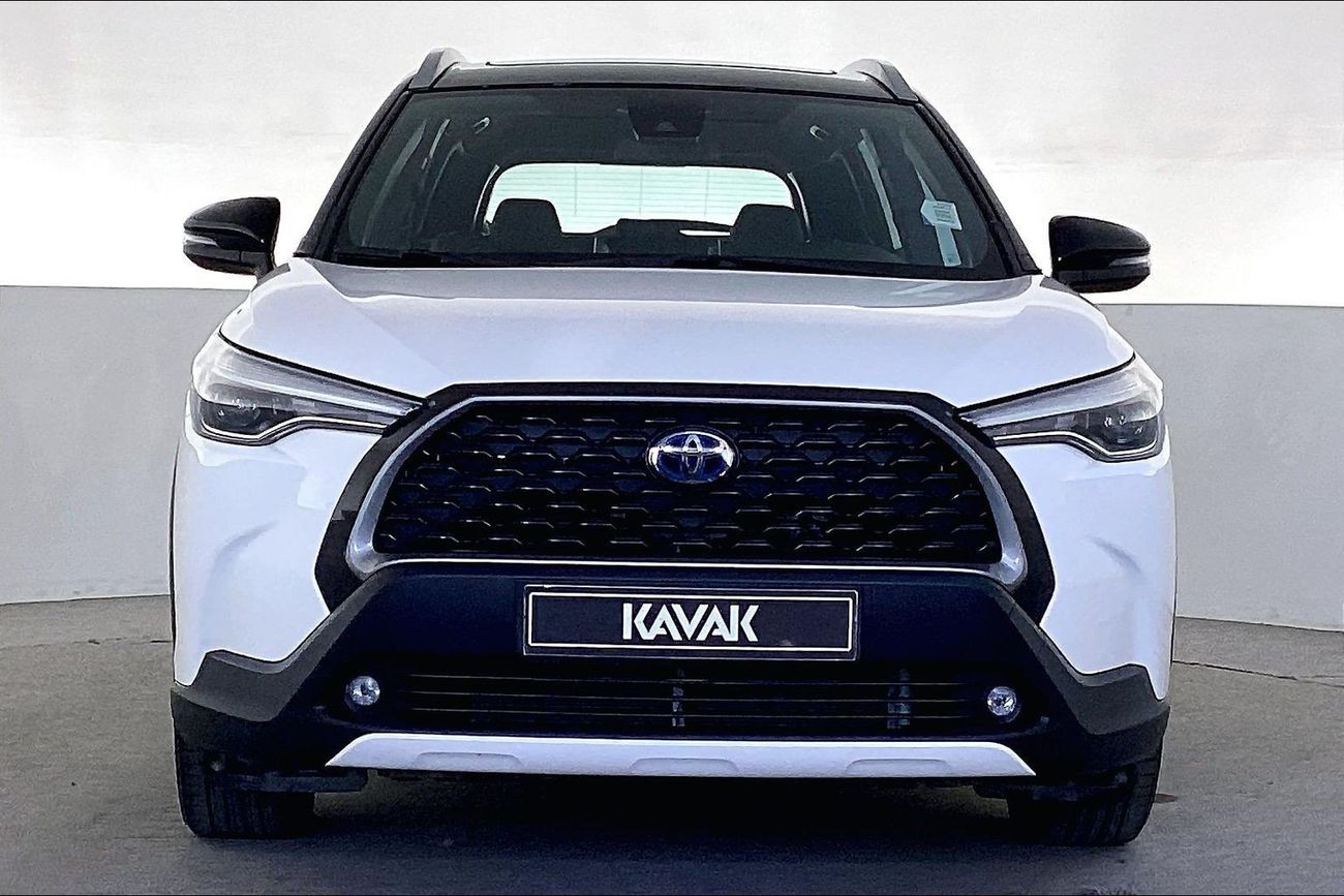 تويوتا كورولا كروس GLI | National Day Celebration | شامل الضمان | 0 ﺪﻔﻋﺓ ﺃﻮﻟﻯ