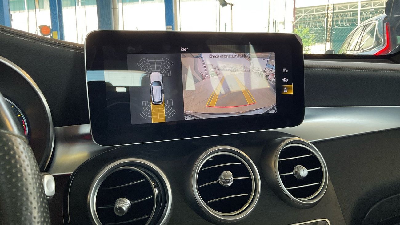 مرسيدس بنز GLC 200 Premium | شامل الضمان | 0 ﺪﻔﻋﺓ ﺃﻮﻟﻯ