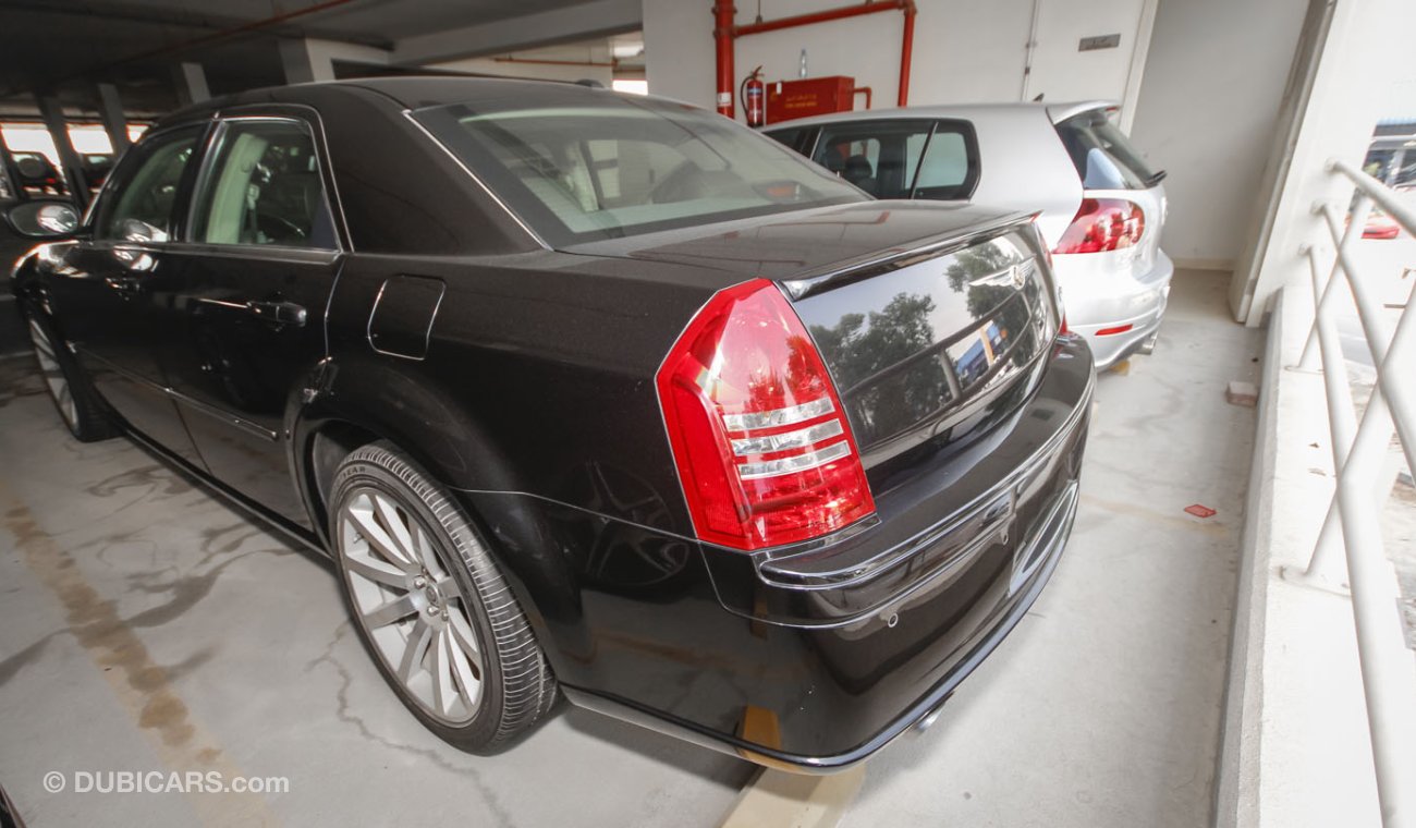 Chrysler 300C SRT8