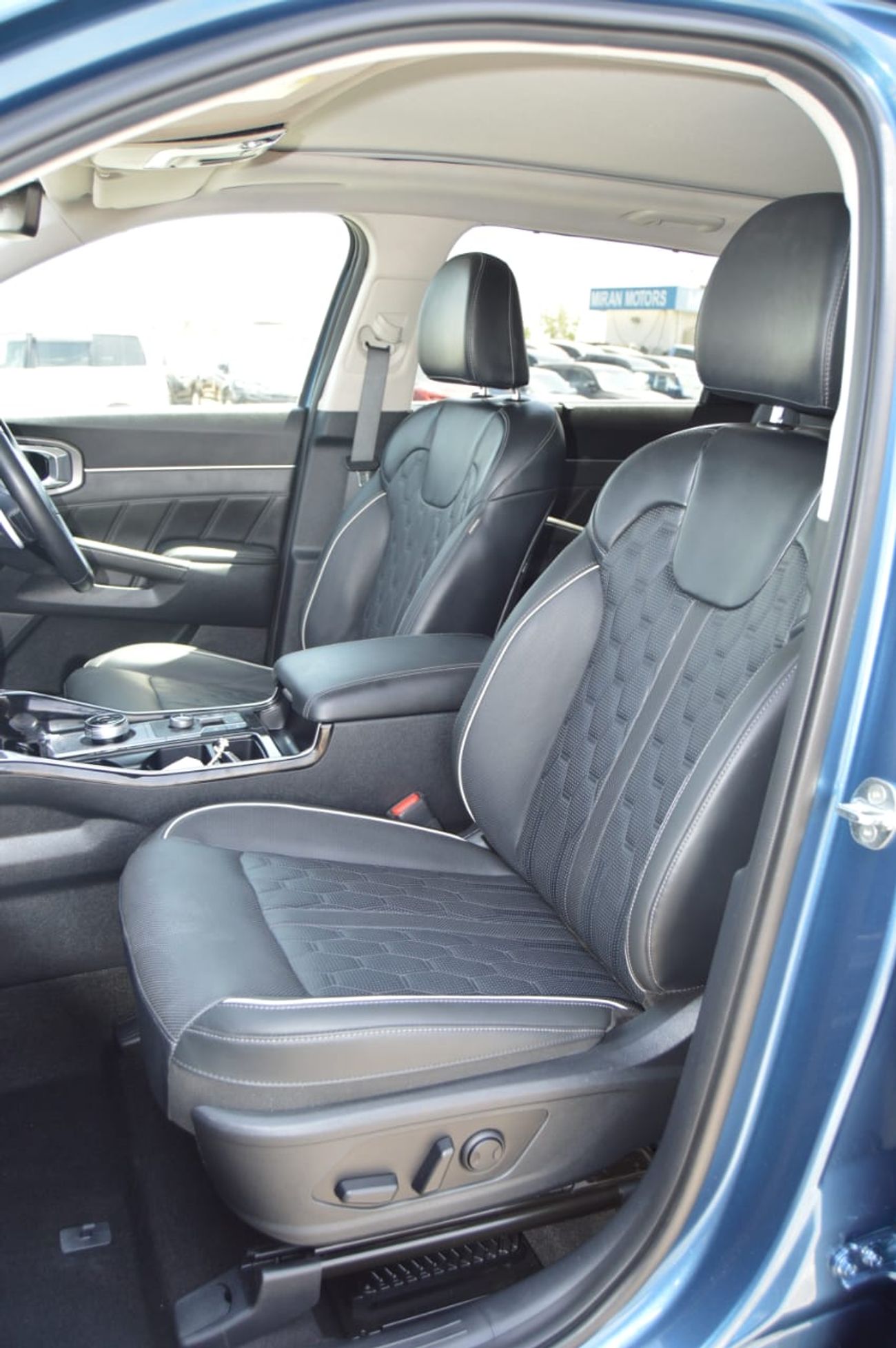 Kia Sorento Kia Sorento 2022 RHD diesel engine blue colour