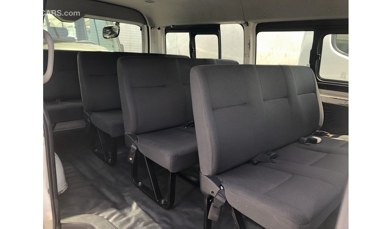 Toyota Hiace Toyota Hiace Midroof 15 seater,Model:2014.Excellent condition