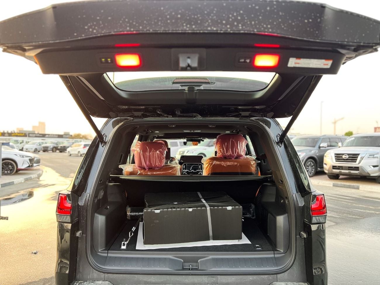 لكزس LX 700h VIP 2026 Lexus LX700h 3.5L TT KURO VIP - EXPORT ONLY
