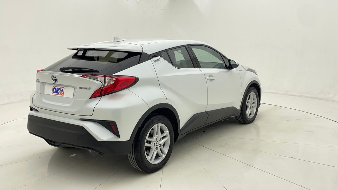 تويوتا CHR VX 1.8 | بدون دفعة مقدمة | اختبار القيادة في المنزل