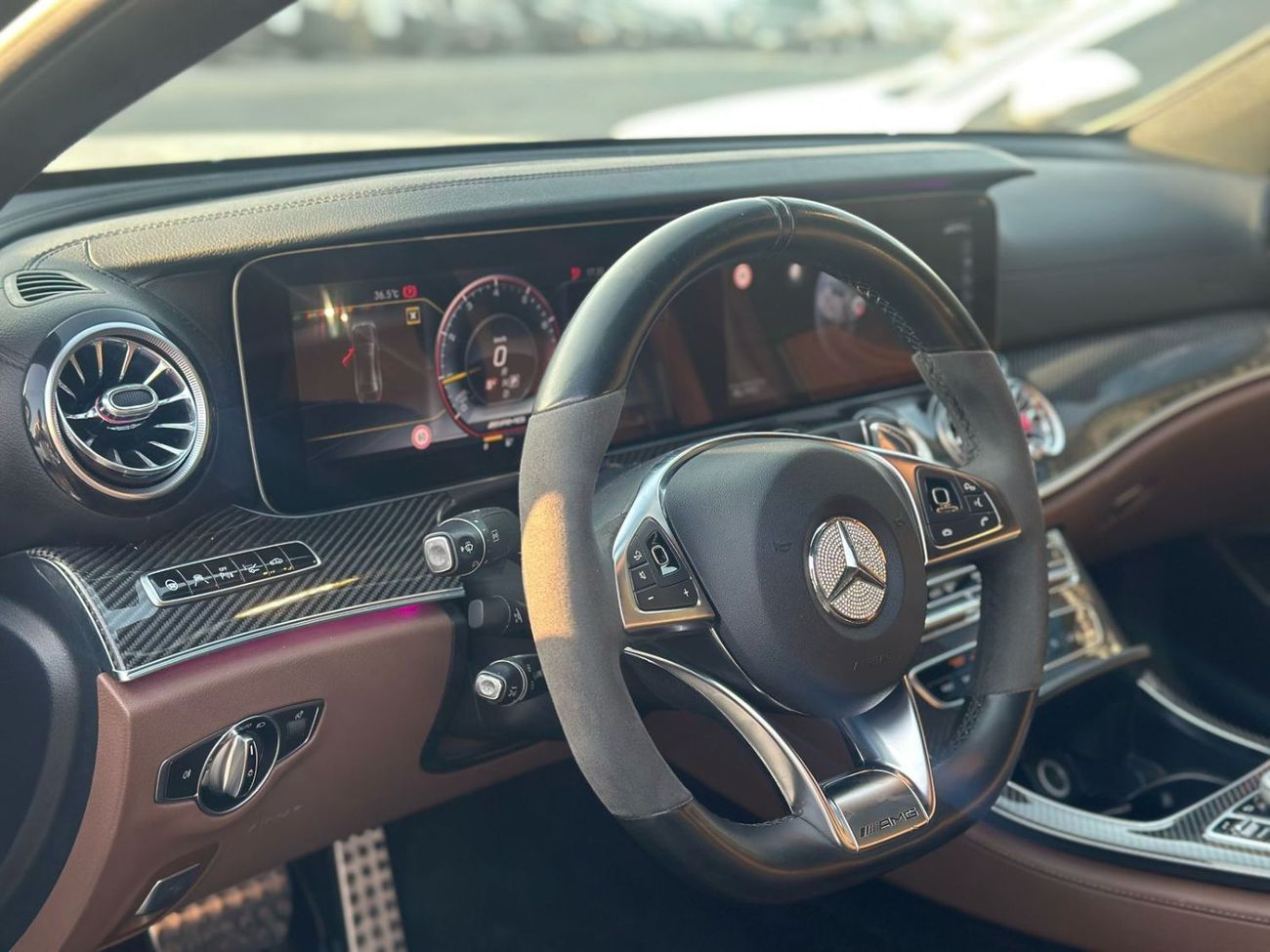 Mercedes-Benz E 63 AMG MERCEDES E63 4.0L