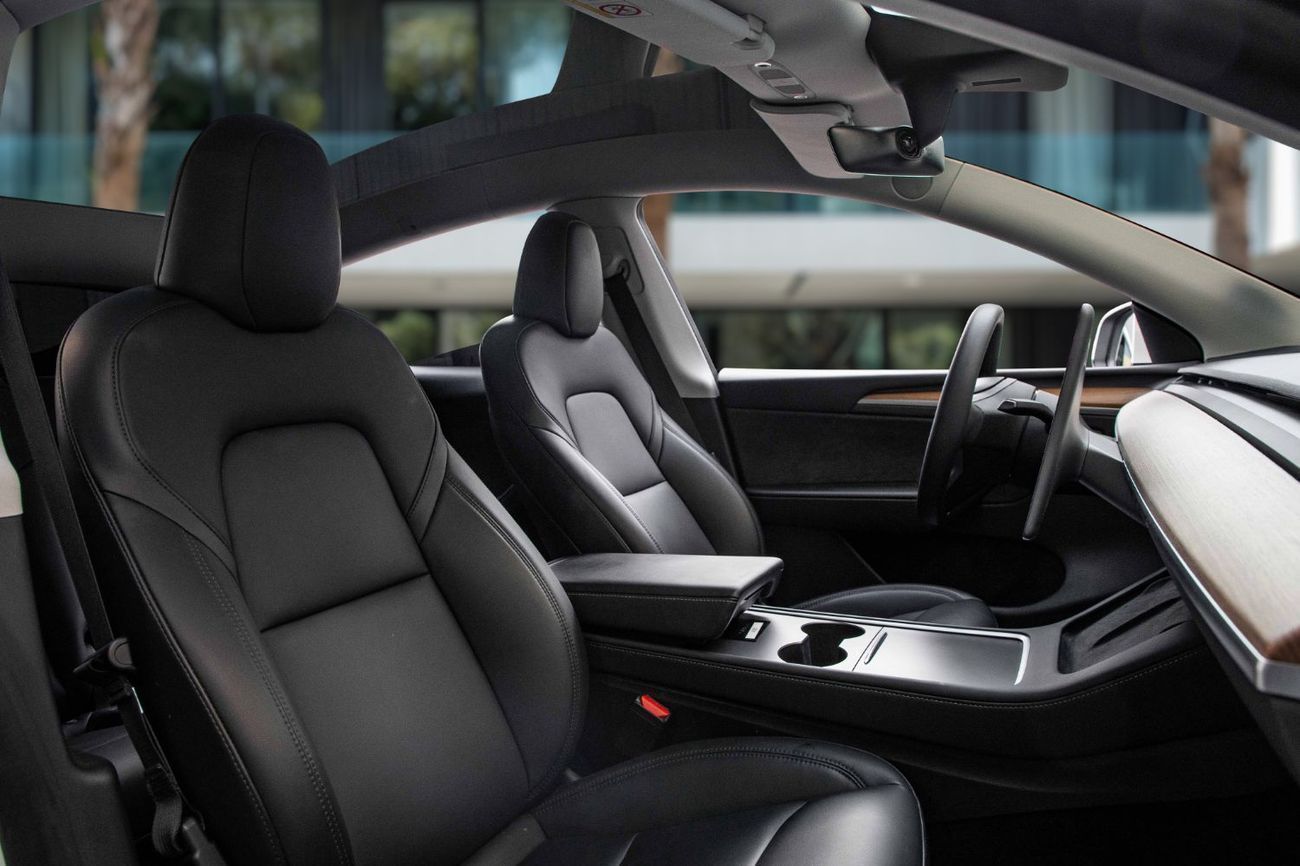 Tesla Model Y Long Range | 2,242 P.M | 0% Downpayment | Fantastic Condition!