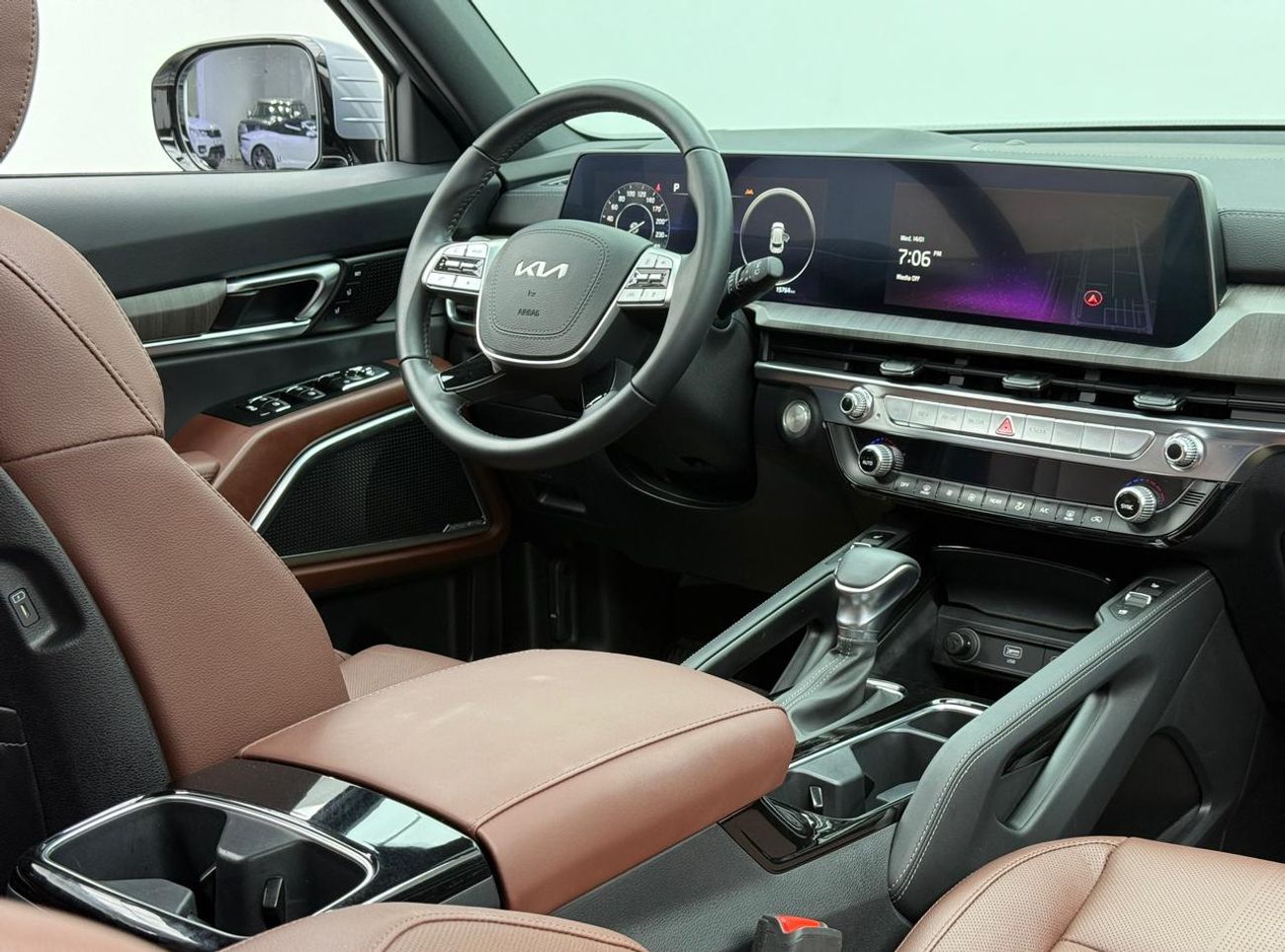 كيا تيلورايد 2025 Kia Telluride GT Line, 2030 Kia Warranty, 2028 Kia Service Pack, Low Km, 7 Seater, GCC