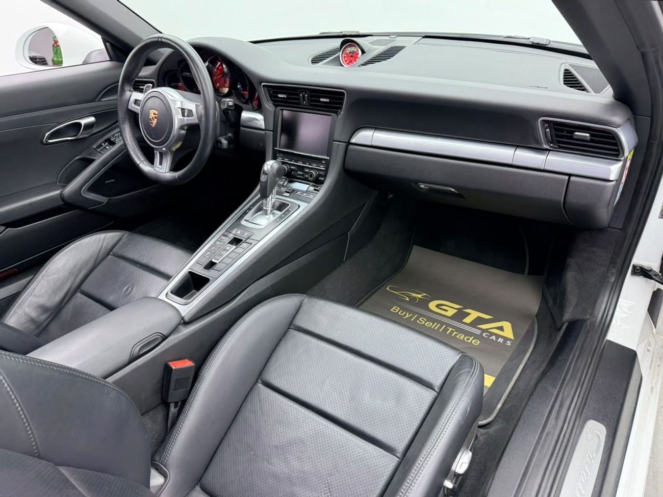 Porsche 911 CARRERA S 2014 Porsche 911 Carrera S, Full Service History, GCC Specs.