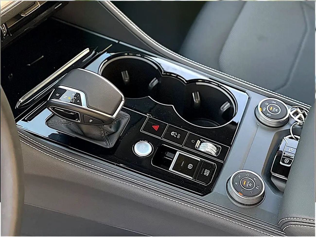 فولكس واجن طوارق Trendline 2.0L 2,384 P.M | Trendline - GCC Specs - Brand New! Under warranty