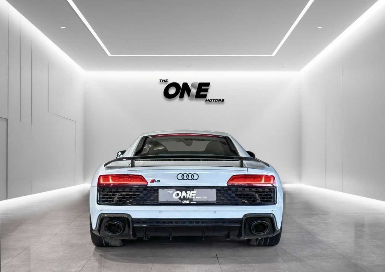 أودي R8 V10 Plus Performance parts 5.2L