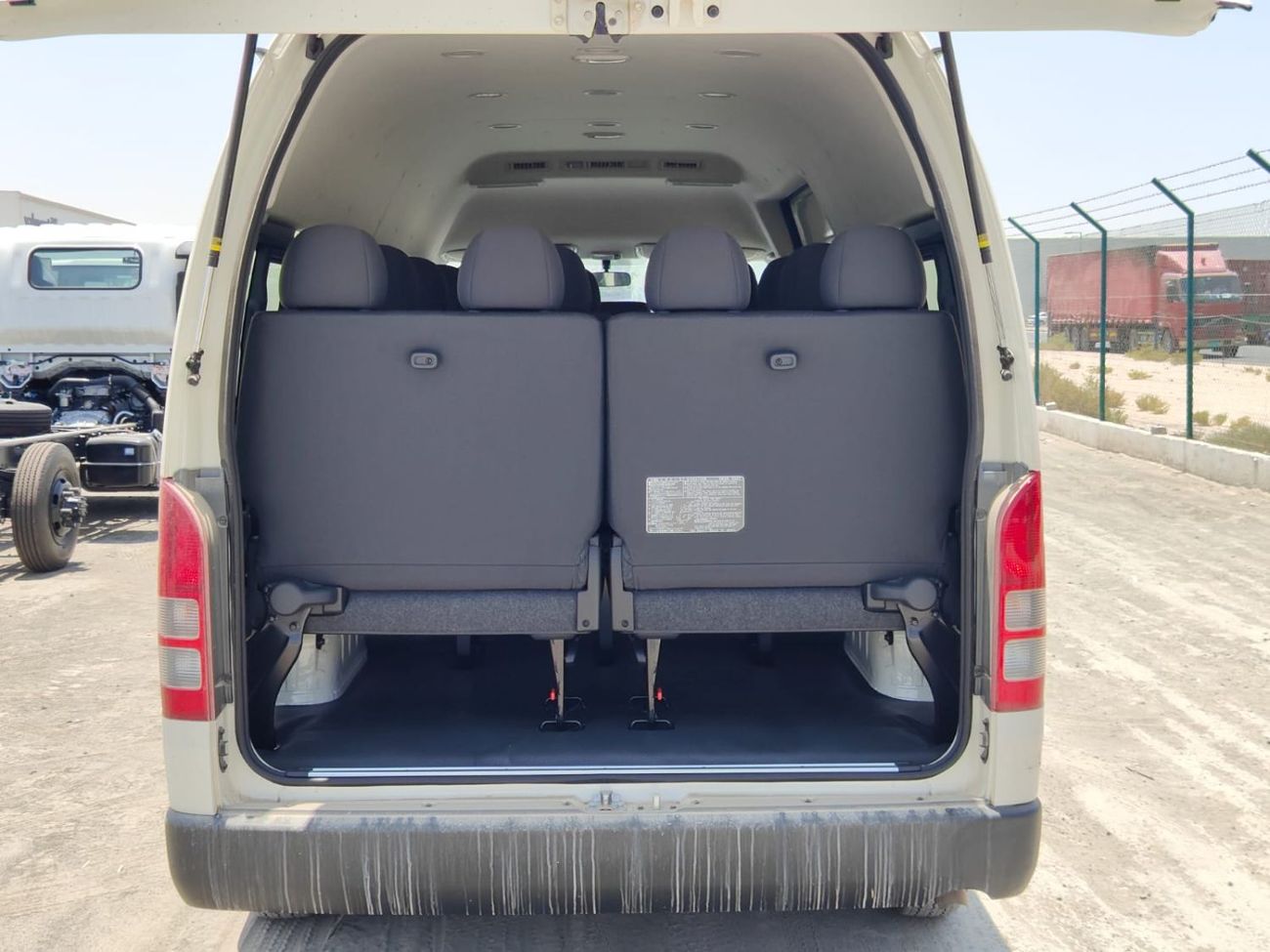 تويوتا هاياس 2025 Toyota Hiace (Old-Shape) High-Roof 16-Seater Passenger Van 2.7L 4-Cyl Petrol M/T RWD For Africa