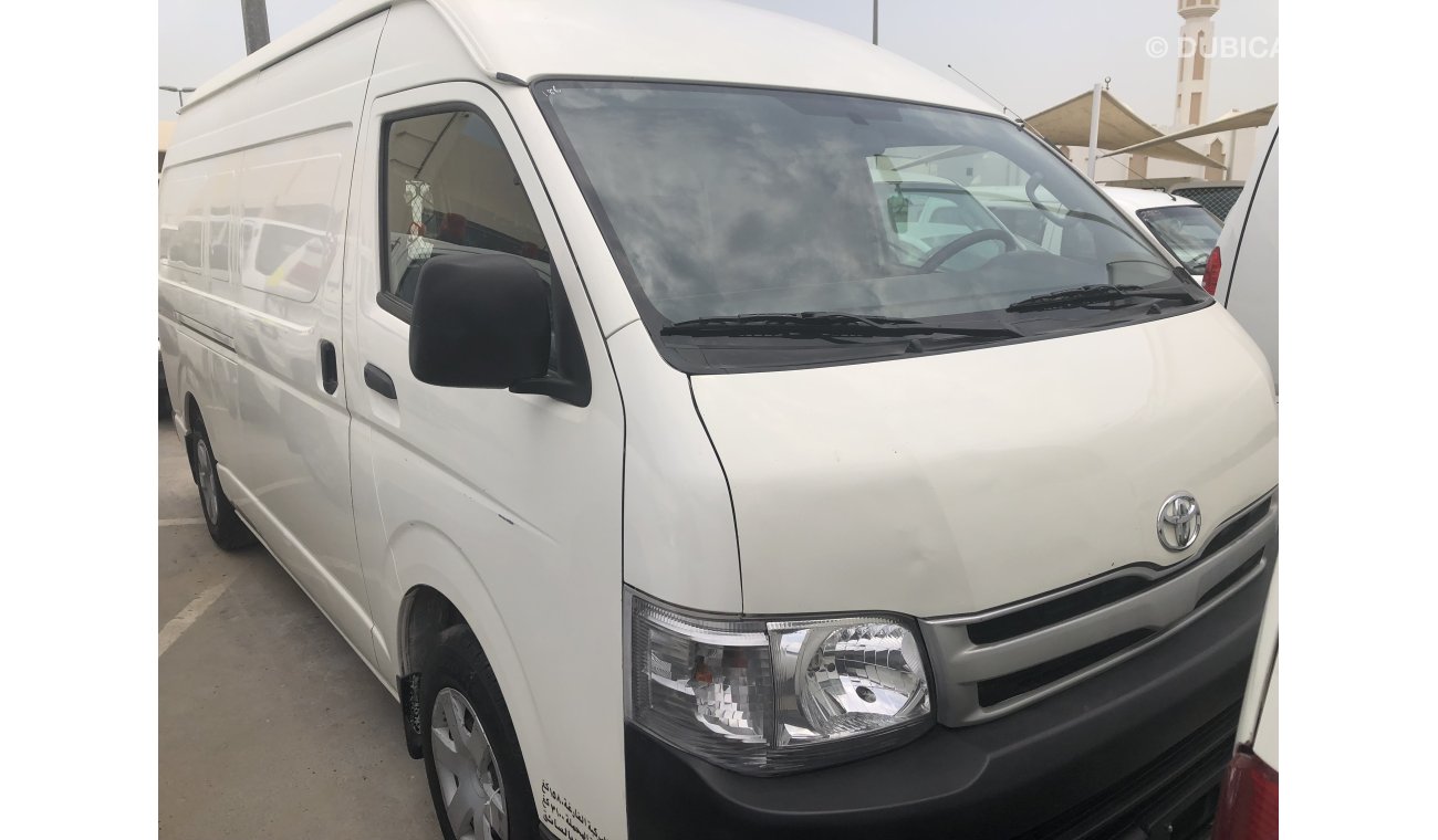 تويوتا هاياس Toyota Hiace Highroof Van,Model:2013. Free of accident