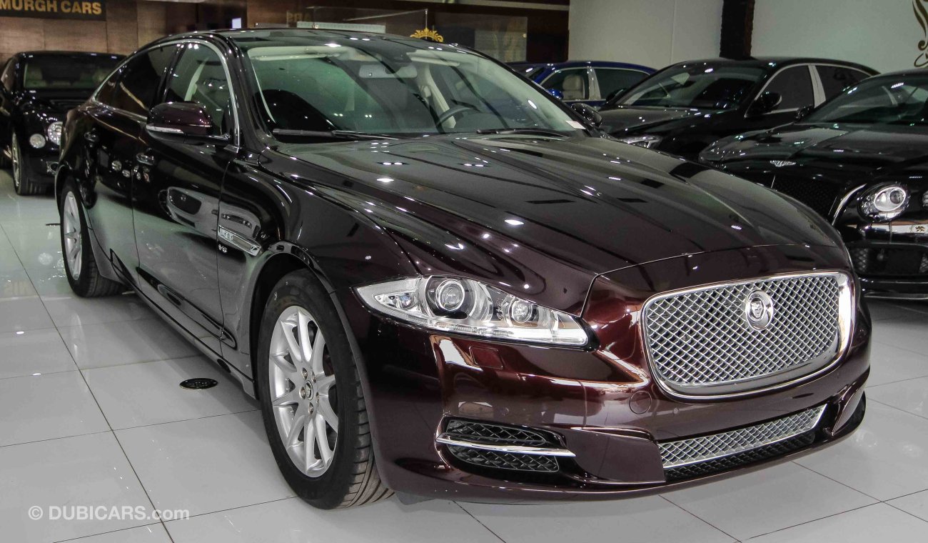 Jaguar XJ L with 3.0 Badge