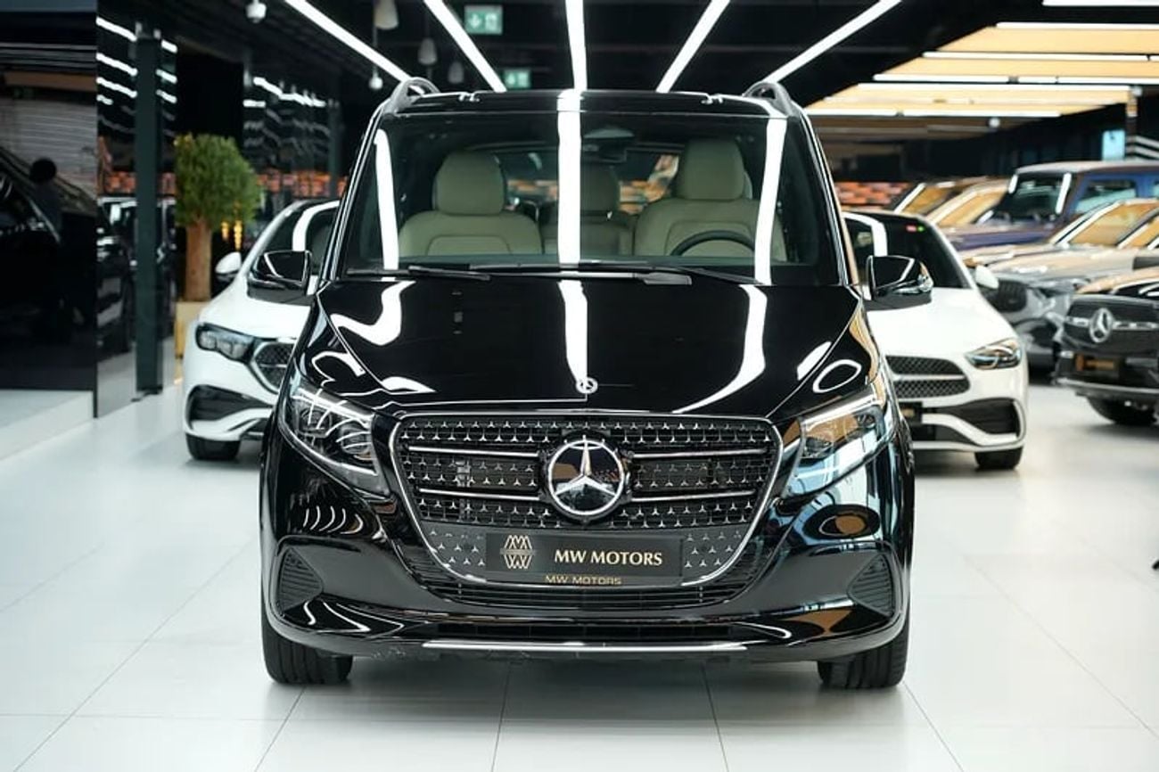 Mercedes Benz V300 Mercede-Benz V 300 AVANTGARDE | GCC 0km | Agency Warranty | 360 View | 64 colors Ambeint Lights