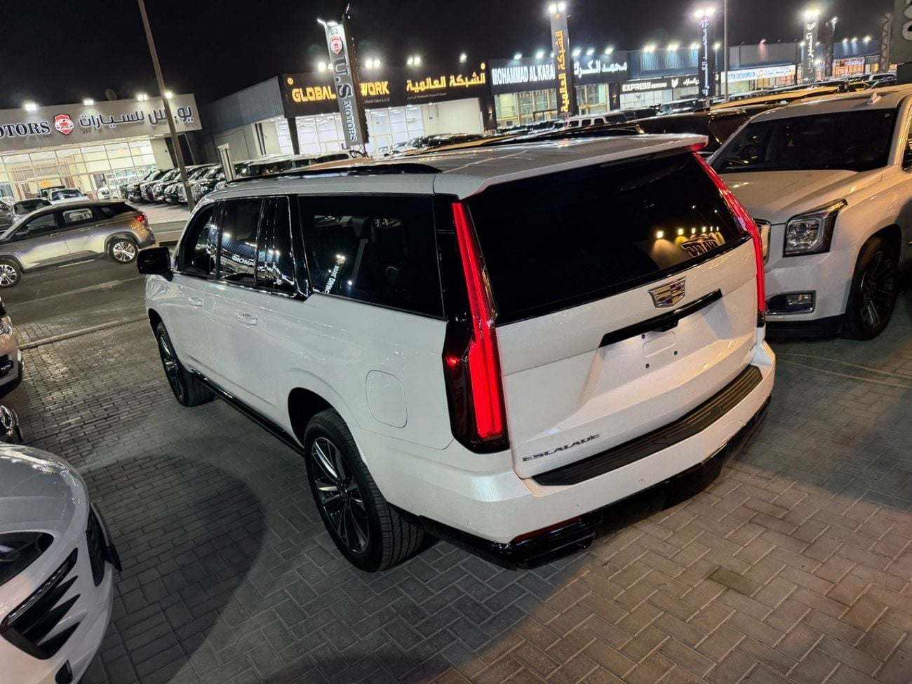Cadillac Escalade LUXURY
